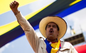 Maduro removió a cuatro de sus ministros y los postuló para su Constituyente (+lista)