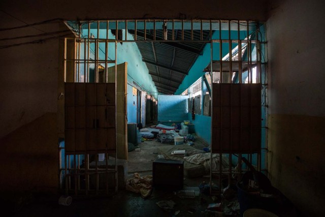 ACOMPAÑA CRÓNICA:VENEZUELA CÁRCELES CAR01. SAN JUAN DE LOS MORROS (VENEZUELA), 17/02/2017.- Fotografía del 8 de febrero de 2017 de la Penitenciaría General de Venezuela, en San Juan de los Morros, estado Guárico (Venezuela). Las cárceles de Venezuela, durante décadas ciudades intramuros de violencia, armas, drogas y delito, son objeto de la transformación del "nuevo sistema penitenciario", un régimen diseñado por el Gobierno socialista para la construcción "del hombre nuevo". EFE/CRISTIAN HERNÁNDEZ