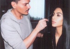 Kim Kardashian hizo su debut en el cine ¡sin ropa interior! (FOTOS)