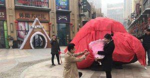 Chino regala un meteorito de 33 toneladas a su novia para pedir su mano