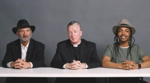 ¿WTF? Un sacerdote, un Rabino y un Ateo fuman marihuana juntos (VIDEO)