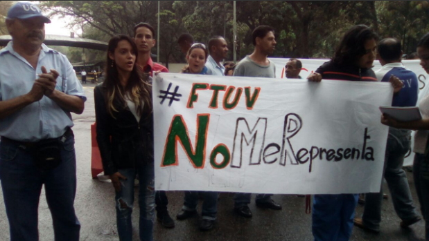 Trabajadores de la UCV vuelven a protestar por contrato colectivo