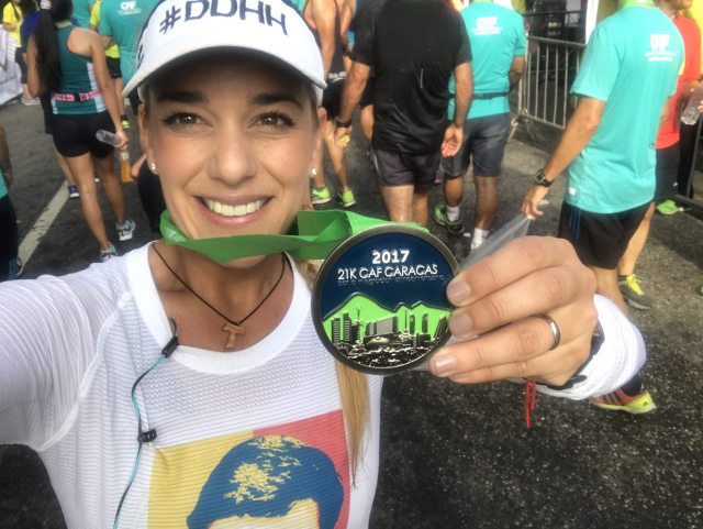 Foto: Lilian Tintori de López en el Maratón de la CAF / Nota de prensa 