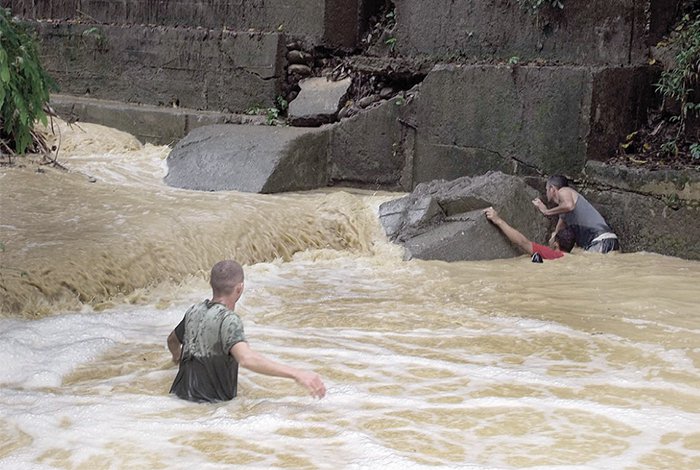 Niña de 9 años es arrastrada por la lluvia en Portuguesa