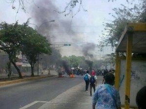 GNB reprime en campus de la Universidad de Carabobo: Reportan heridos de bala (+FOTOS FUERTES)