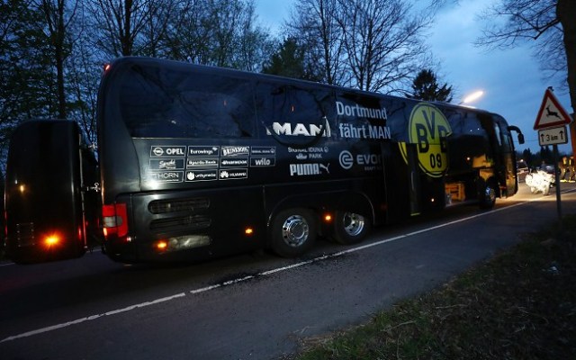 El futbolista español Marc Bartra, resultó herido Foto: Reuters / Kai Pfaffenbach Livepic