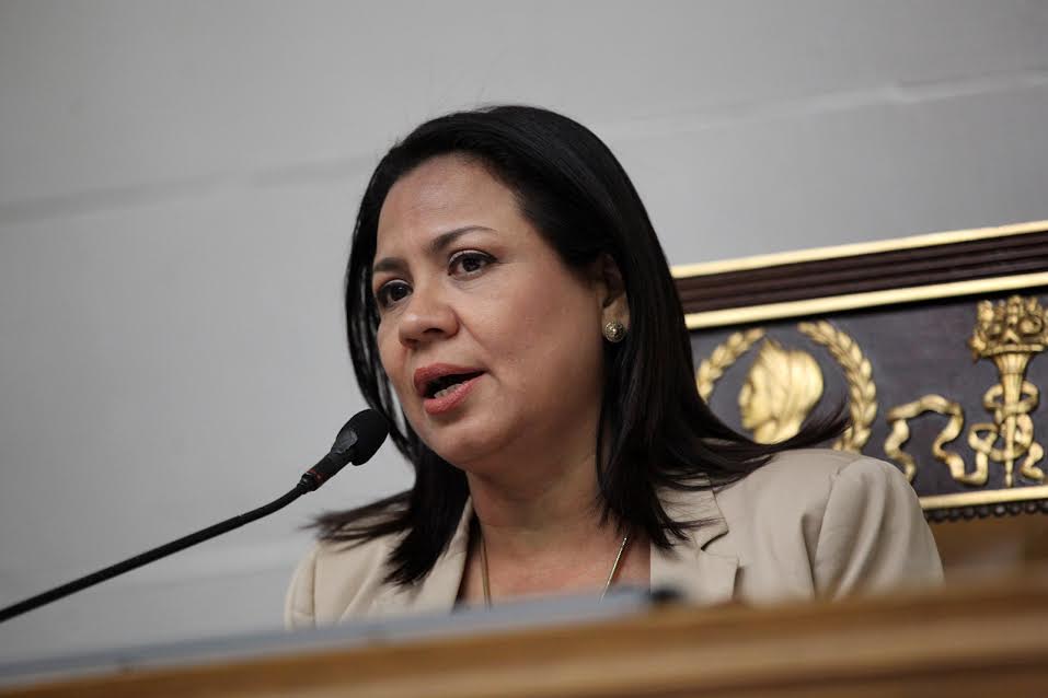 Diputada Dennis Fernández llevará a instancias internacionales crimen del C/C Acosta Arévalo (Documento)