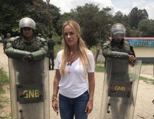 Lilian Tintori denuncia que no la dejan visitar a Leopoldo López