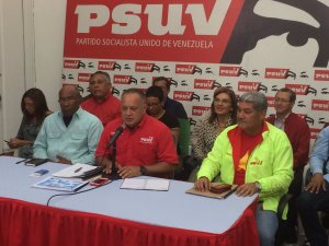 Cabello asegura que tres militares venezolanos desertaron hacia Colombia (Video)