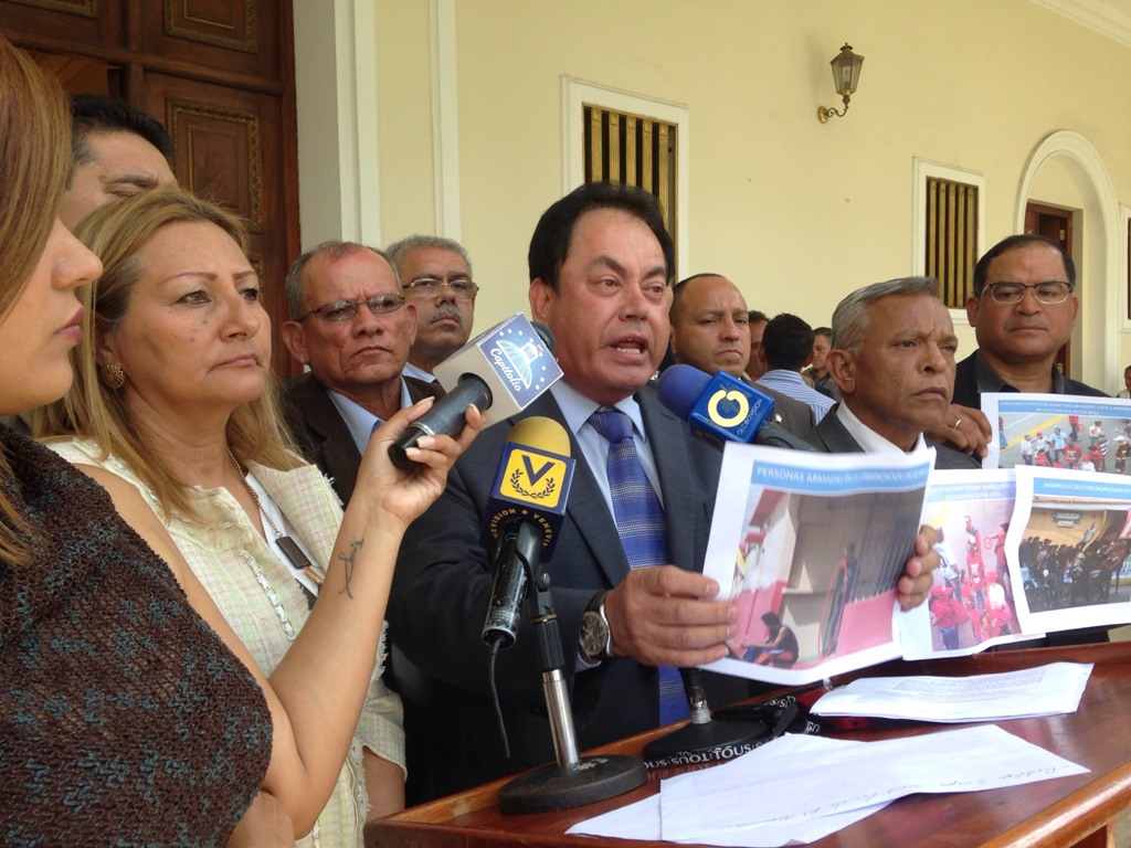 Diputados de UNT condenaron actos violentos por parte de “colectivos” en Barinas y Mérida