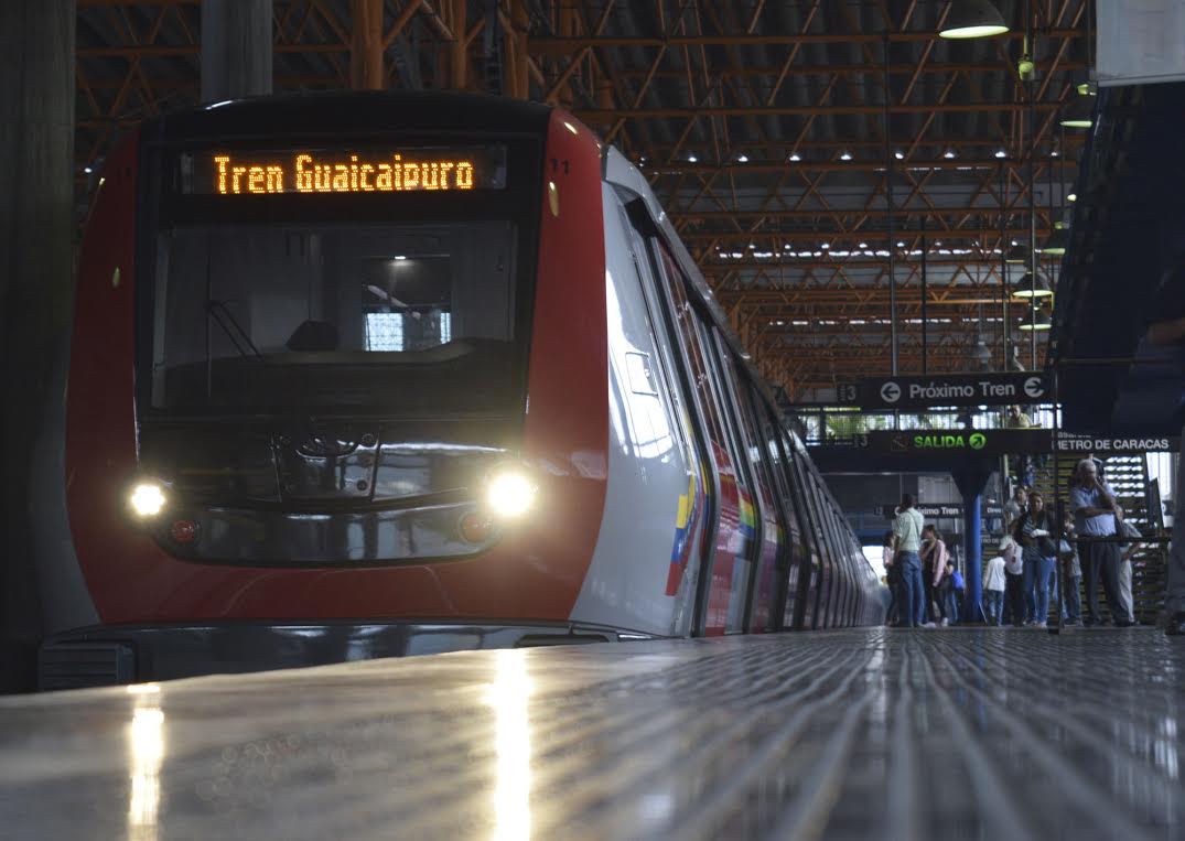 Metro de Los Teques también suspende actividad comercial #8May
