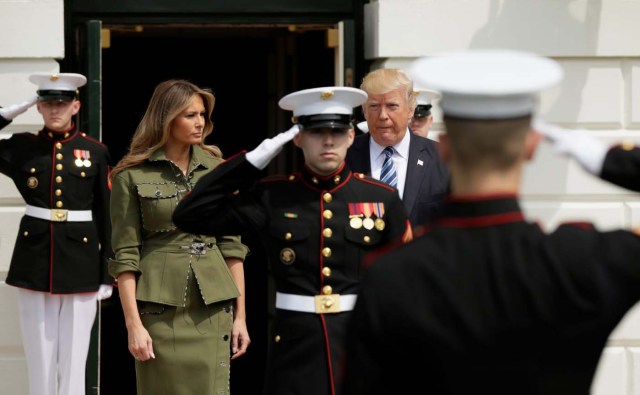 U.S. President Donald Trump and first lady Melania Trump arrive to welcome Argentine President Mauricio Macri and his wife, Juliana Awada, to the White House in Washington, U.S., April 27, 2017. REUTERS/Kevin Lamarque