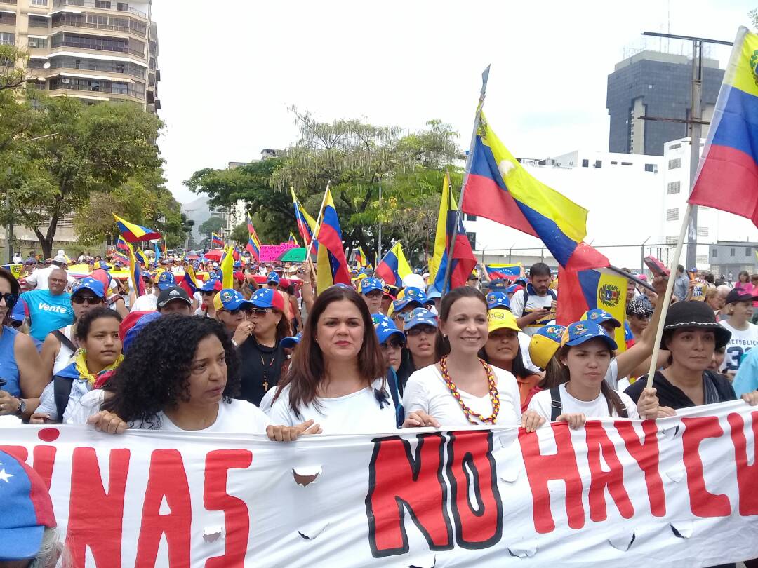 Machado: No hay represión, decreto o amenaza que detenga a la mujer venezolana