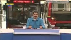 ¡Galán de otoño! Maduro se auto-piropea en una retro foto (Video)