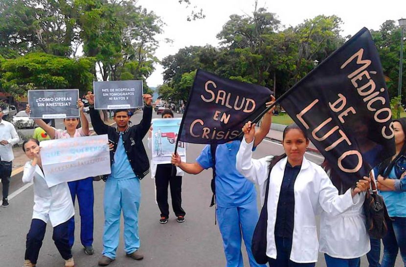 Médicos de Barquisimeto protestaron en defensa de la salud #29May