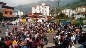 Merideños marchan hasta el CNE #31May (foto)