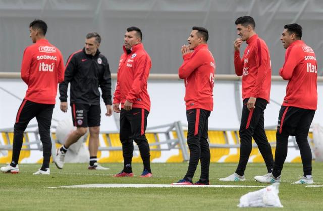 La selección de Chile se prepara para enfrentar al combinado alemán (Foto: EFE)