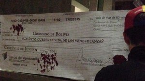 Los ensangrentados cheques que la resistencia “le giró” al gobierno de Nicaragua y Bolivia (FOTOS)