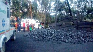 Ocho muertos y cinco desaparecidos deja explosión de mina en Colombia