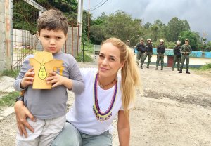 Lilian Tintori denuncia que no dejaron que sus hijos vieran a Leopoldo en el Día del Padre