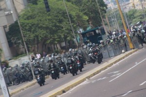 GNB reprime marcha que llegó al Palacio de Justicia en Maracaibo