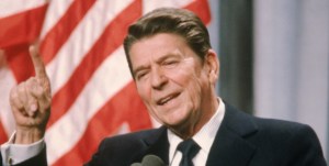 Los chistes que contaba Ronald Reagan sobre el comunismo soviético (video)