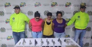 Detienen a dos venezolanas en Colombia por portar armas sin permisología