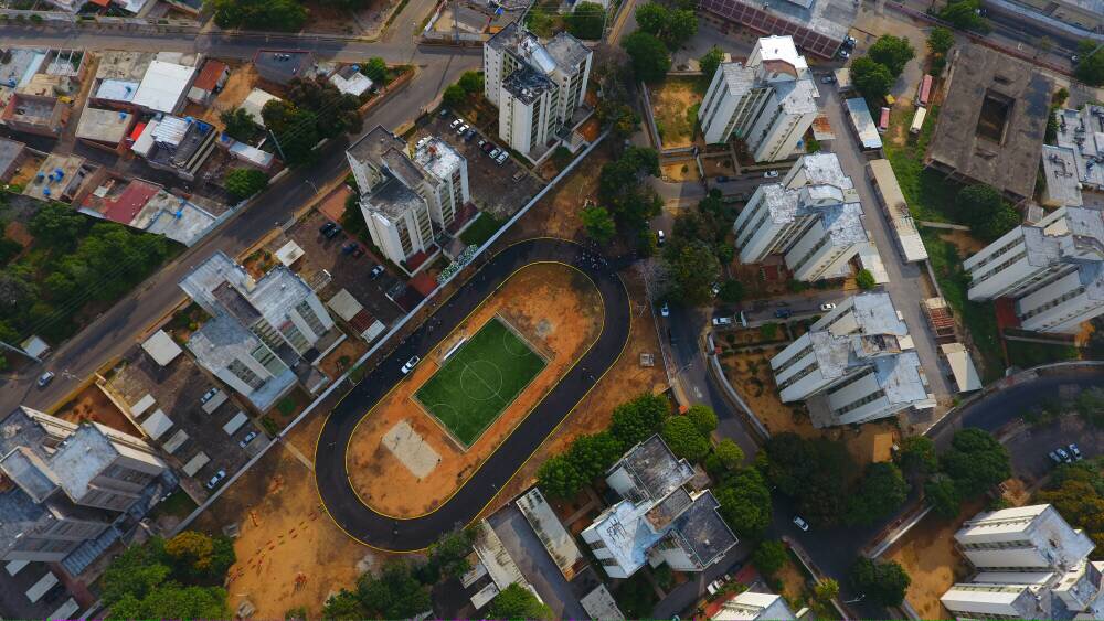 Eveling de Rosales inaugura moderno complejo deportivo, con la novena cancha de grama artificial de la ciudad