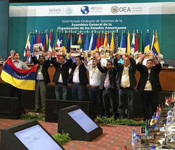 Diputados irrumpieron Asamblea General OEA para alzar su voz por Venezuela 