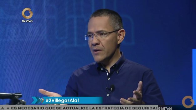 Ministro de Comunicaciones, Ernesto Villegas en Vladimir a la 1