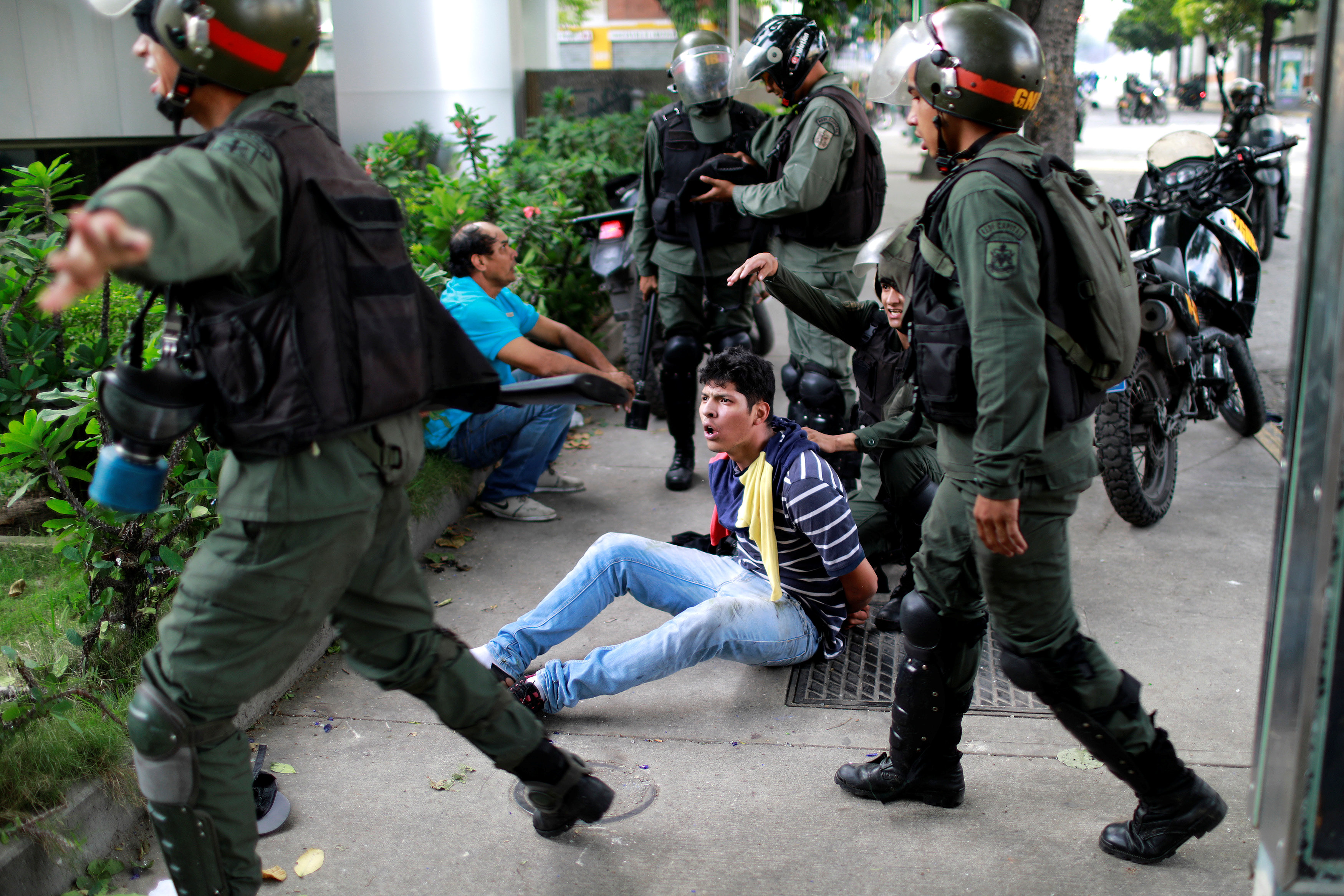 Al menos 14 detenidos deja la represión contra el Paro Cívico este #27Jul