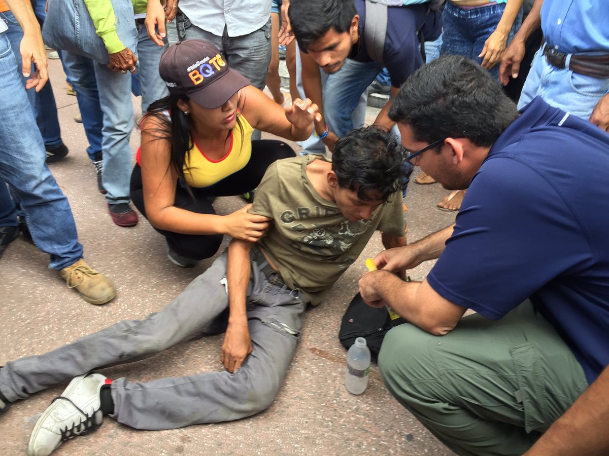 GNB intentó detener a jóvenes de la resistencia durante marcha en Barquisimeto (Video)