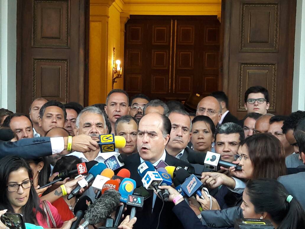 Las declaraciones COMPLETAS de Borges tras el asalto al Palacio Legislativo (Video)
