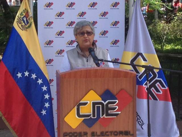 La presidenta del CNE, Tibisay Lucena