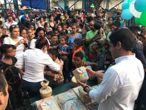 Fundación Manos para Vargas lleva alegría y diversión a niños de Valle del Pino