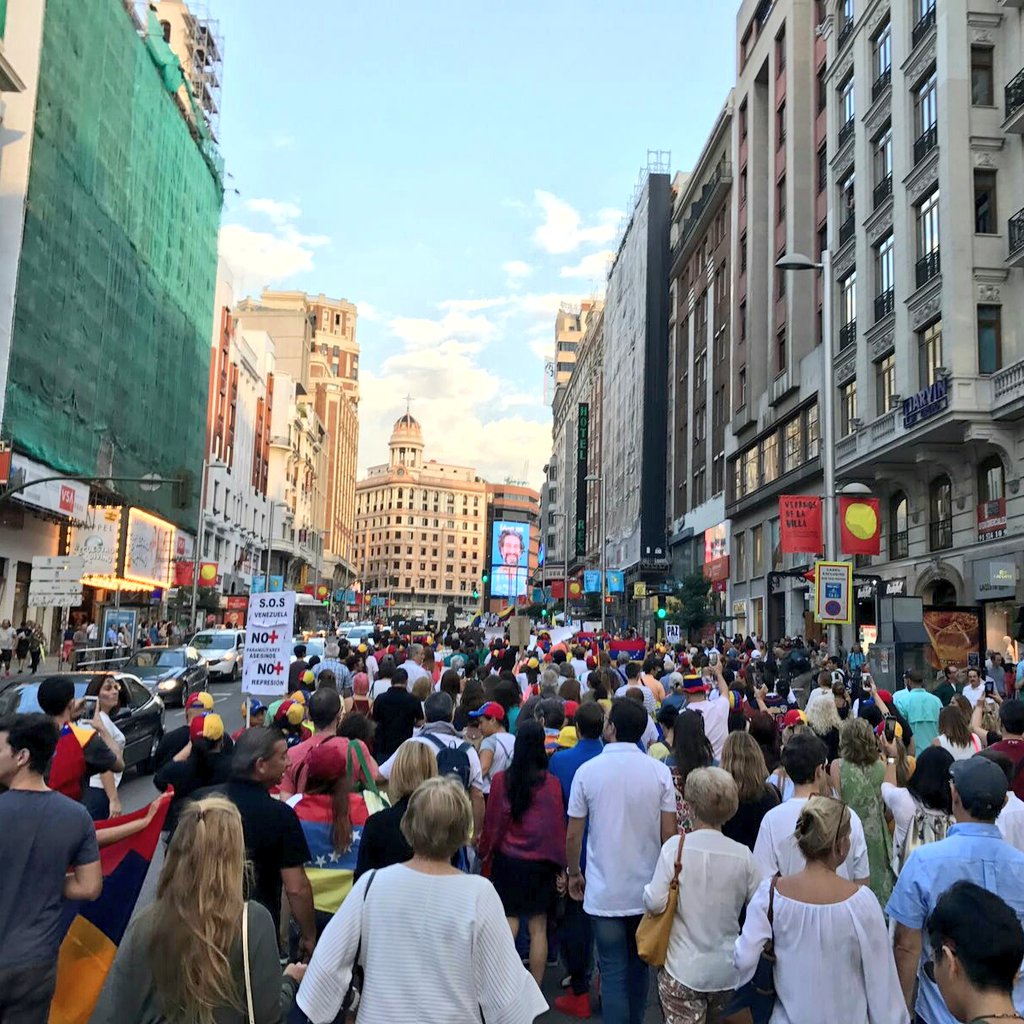 Cerca de tres mil venezolanos han votado en Madrid a las 11:00 am #16Jul