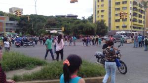 Salió La Vega a protestar en el trancazo #10Jul (Fotos y video)