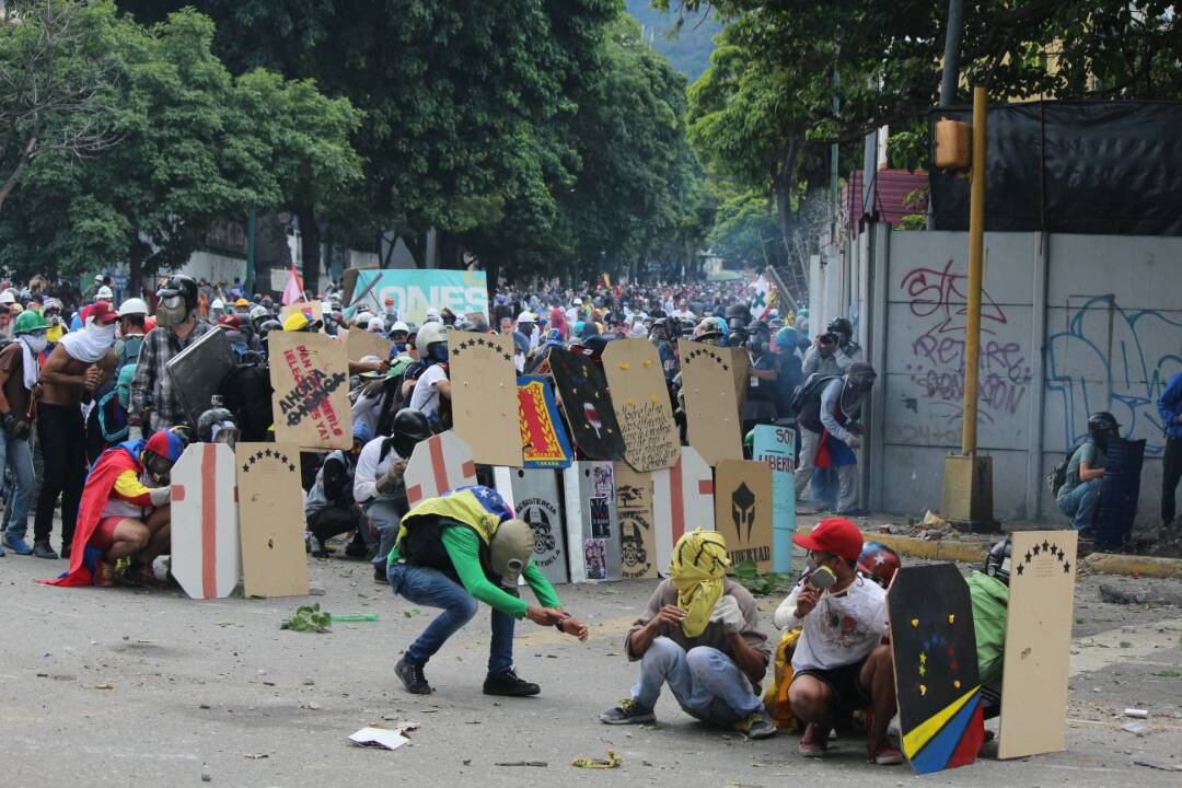 EN VIDEO: Resumen de la desmedida arremetida de la GNB en Caracas