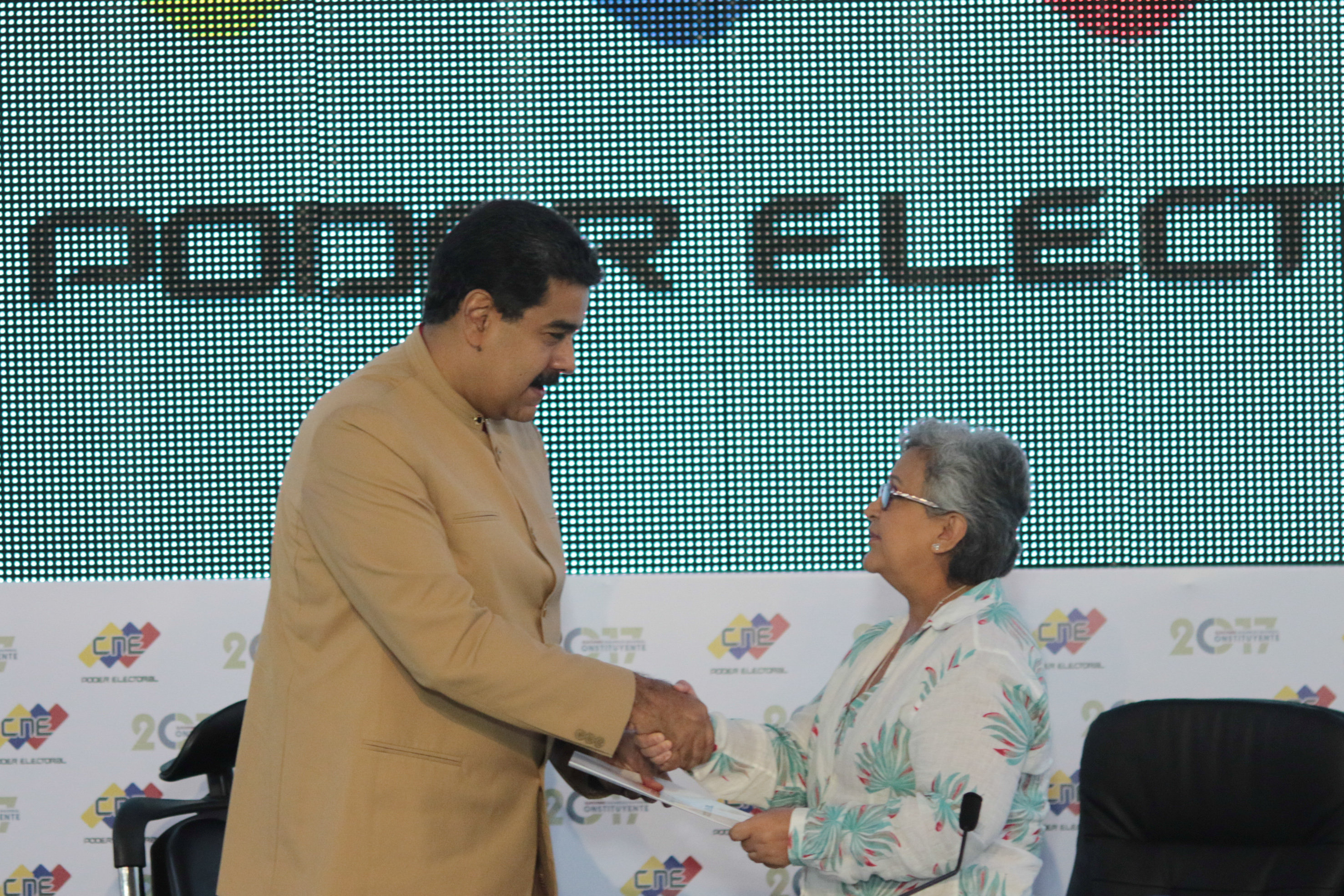 Nicolás Maduro: Con gran tristeza nos toca darle el último adiós a Tibisay Lucena