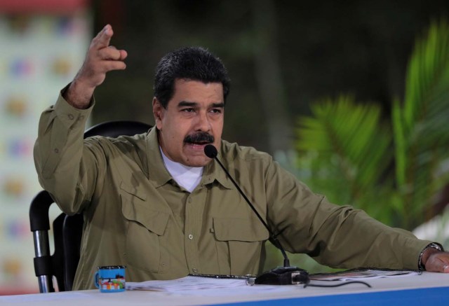Venezuela's President Nicolas Maduro speaks during his weekly broadcast "Los Domingos con Maduro" (The Sundays with Maduro) in Caracas, Venezuela August 6, 2017. Miraflores Palace/Handout via REUTERS   ATTENTION EDITORS - THIS PICTURE WAS PROVIDED BY A THIRD PARTY.