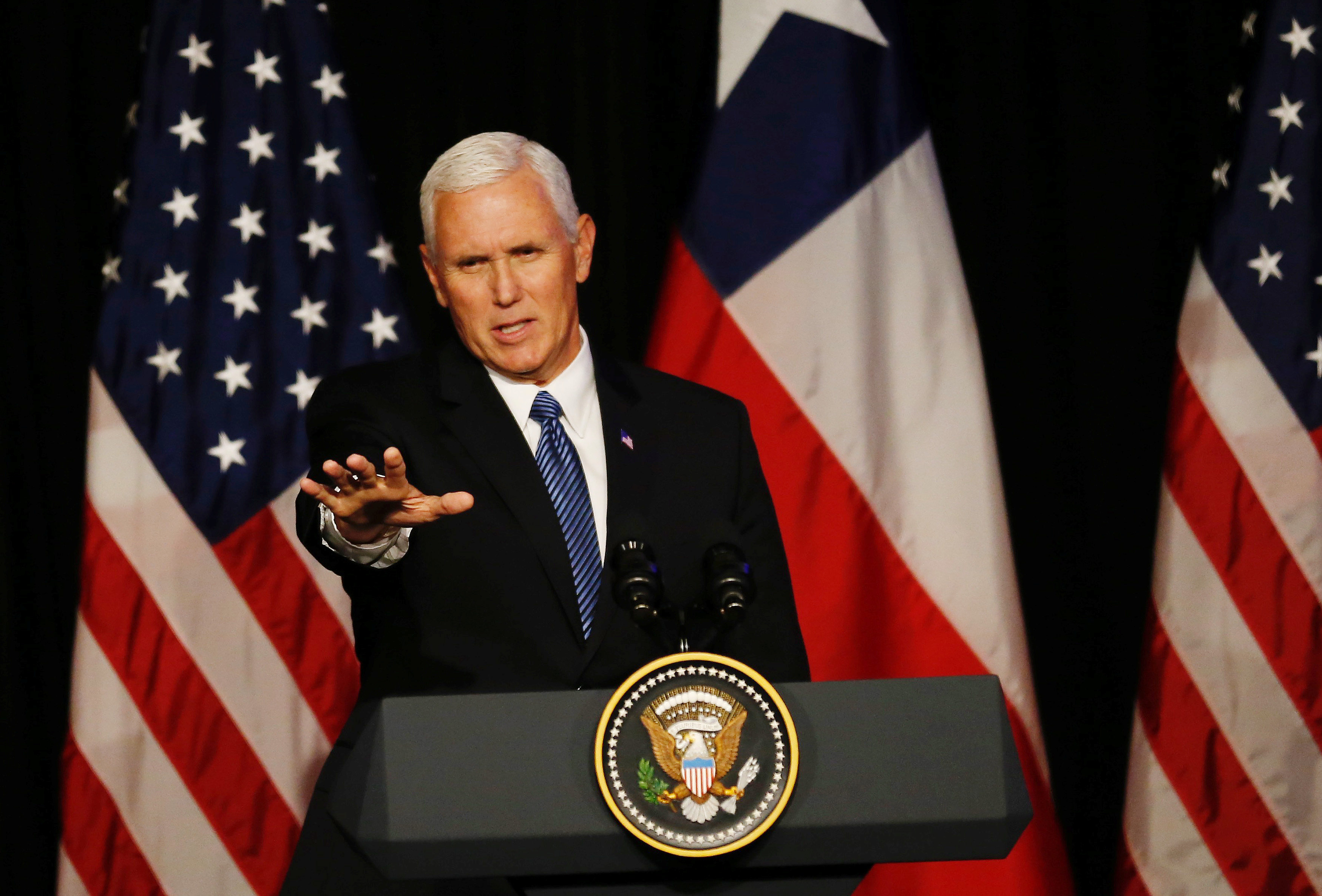 Pence advierte en Chile que niños venezolanos están muriendo de hambre