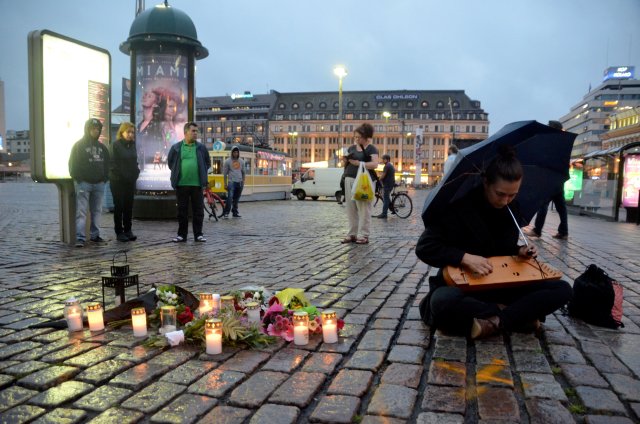 La plaza del Mercado, donde varias personas fueron apuñaladas, Turku, Finlandia, 18 de agosto de 2017. REUTERS/Tuomas Forsell