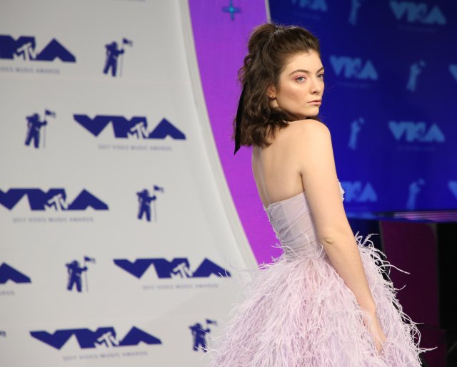 La cantante Lorde. REUTERS/Danny Moloshok