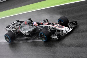Accidente de Grosjean bajo la lluvia provoca suspensión de la Q1 en Monza