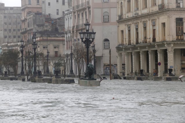 The Paseo del Prado is flooded after the passing of Hurricane Irma, in Havana, Cuba, September 10, 2017. REUTERS/Stringer NO SALES. NO ARCHIVES