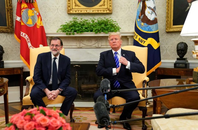 U.S. President Donald Trump meets with Spanish Prime Minister Mariano Rajoy in the Oval Office at the White House in Washington, U.S., September 26, 2017. REUTERS/Jonathan Ernst