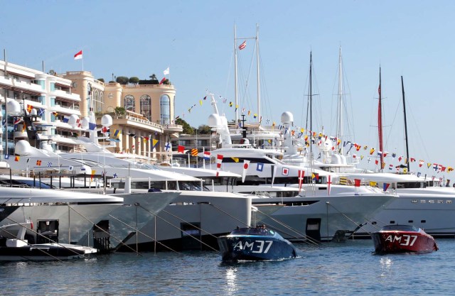 Luxury boats are seen during the Monaco Yacht show, one of the most prestigious pleasure boat show in the world, highlighting hundreds of yachts for the luxury yachting industry and welcomes 580 leading companies, in the port of Monaco, September 27, 2017. REUTERS/Eric Gaillard