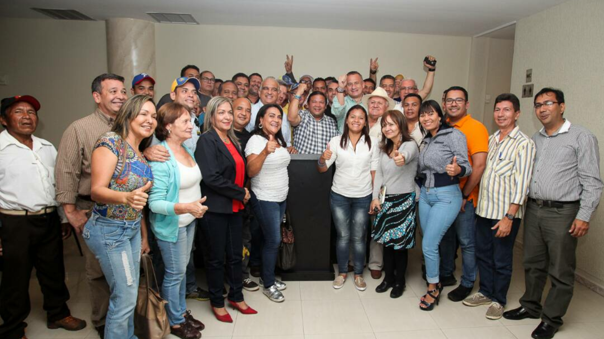 Andrés Velásquez denuncia que candidato chavista hace campaña en Bolívar con recursos del Estado