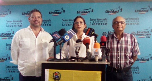 MUD denuncia que el CNE sacó a 17 mil electores del Registro Electoral (Foto: @unidadvenezuela)