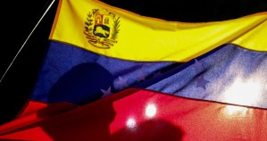 Venezuela retrasada en el pago de sus bonos soberanos por 185 millones MMUSD
